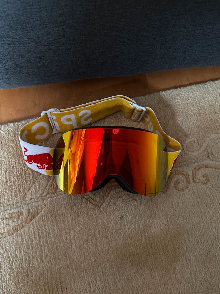 Snowboard Brille von Redbull in Eislingen (Fils)