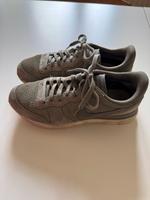 Nike sneaker 41 graugrün Eimsbüttel - Hamburg Niendorf Vorschau