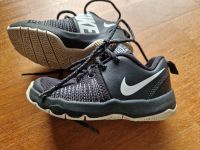 Nike Turnschuhe Sneaker schwarz Jungen Gr. 29.5 Nordrhein-Westfalen - Heinsberg Vorschau