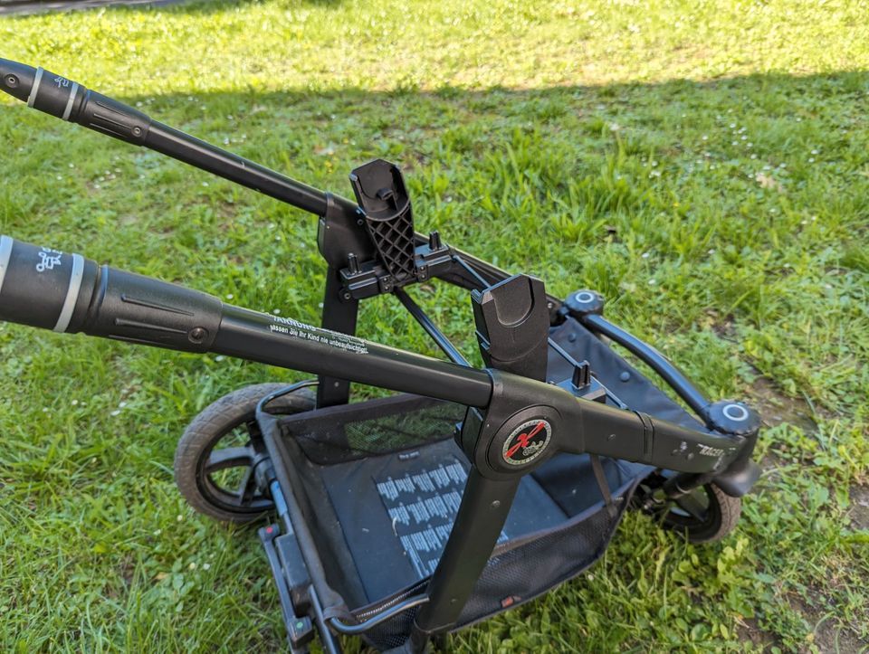 Hartan Racer GTS - toller Kinderwagen mit sehr viel Zubehör in Bonn