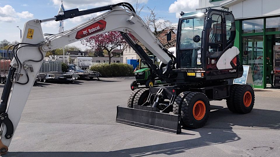 Bobcat E57W Mobilbagger Radbagger Bagger Neumaschine in Versmold