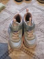 Reebok Sportschuhe Mädchen grau/rosa  Größe 29 Nordrhein-Westfalen - Lünen Vorschau