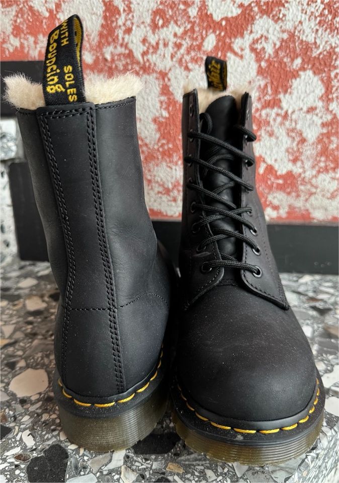 DR. MARTENS Serena Wyoming 8-Eye Burnished (Fell, gefüttert) in Bochum