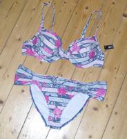 PROTEST Bikini LOLA Gr. XL 42 B blau rosa mit Bügel NP 49,99 Euro Niedersachsen - Göttingen Vorschau