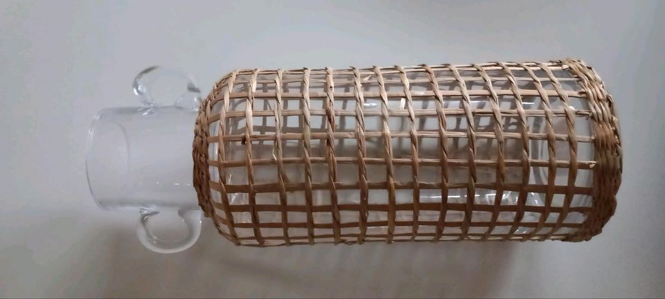 Neue Dekovase Rattan Gewebte Glasblumenvase Retro von Depot in Regensburg