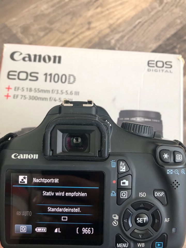 Canon eos 1100d + ef 75 300 mm Objektiv in Bochum