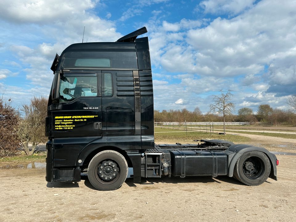 MAN TGX 18.440 Volumen-Sattelzugmaschine LKW in Vaterstetten