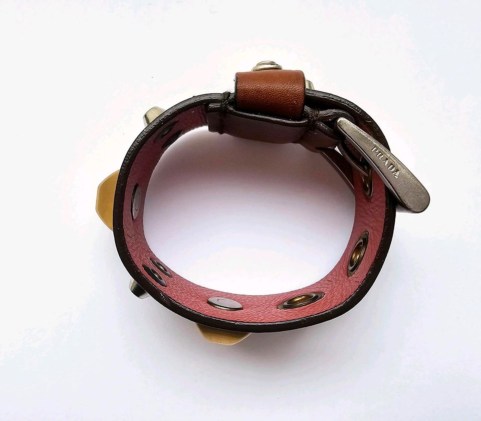 Original PRADA Armband  Nieten Leder Punk in Düsseldorf