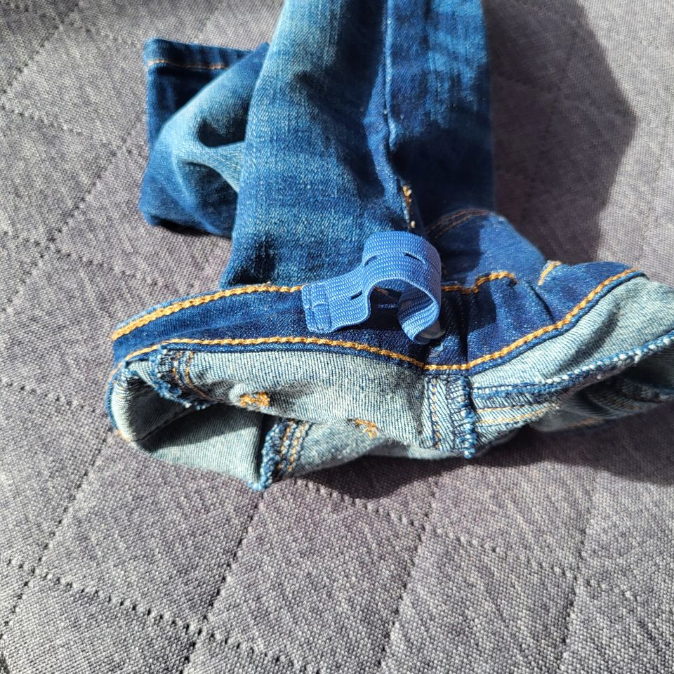 Next Jeans blau, 3-6 Monate,8 kg, Bund mit verstellbarem Gummizug in Homburg