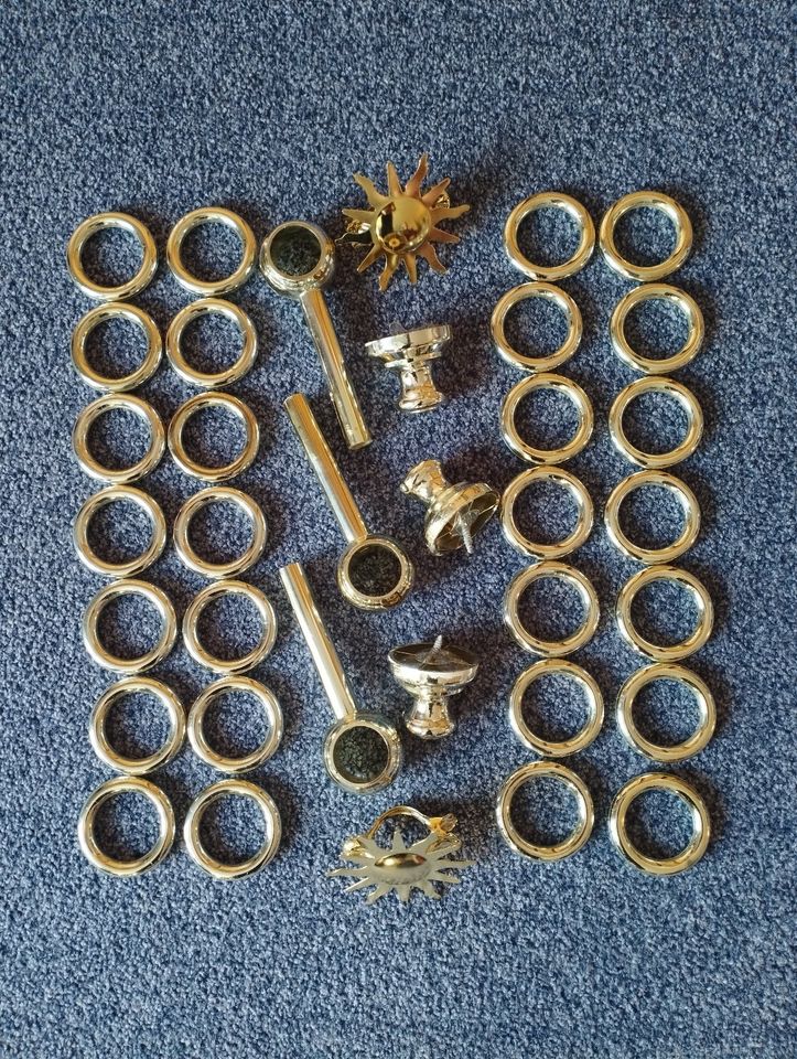 Gardinenstange gold mit Befestigungen Ringe Endkappen gebraucht in Zeven