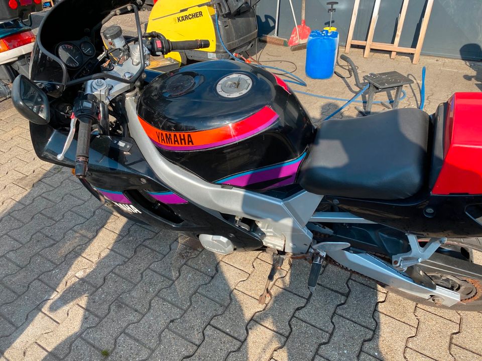 Yamaha FZR 600 R Für Bastler EZ 1994 in Herne