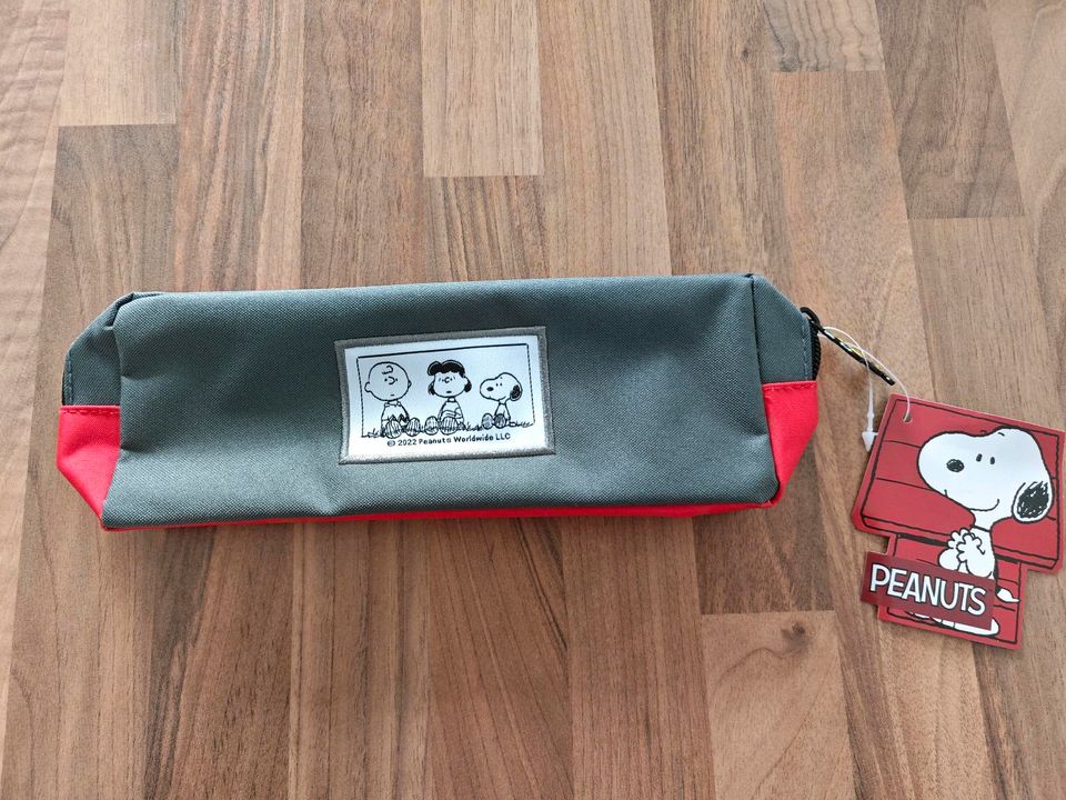 Snoopy Schlampermäppchen Etui Neu in Vordorf