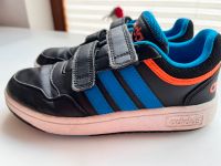 Kinder Turnschuhe von Adidas in Größe 34 Baden-Württemberg - Leonberg Vorschau