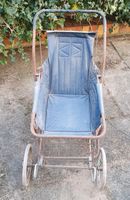 alter kleiner Puppenwagen Kinderwagen Metall DDR Berlin - Pankow Vorschau