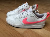 Nike Sneaker, Sportschuhe Damen Gr. 40 Bayern - Vöhringen Vorschau