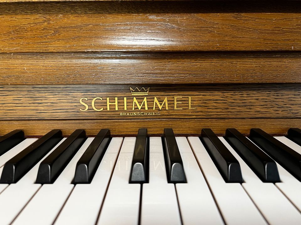 Schimmel Klavier inkl. passender Holzbank in Riedlingen