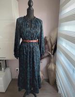 Kleid midikleid Midi Sommer Satin Muster schlangenmuster Nordrhein-Westfalen - Niederkassel Vorschau
