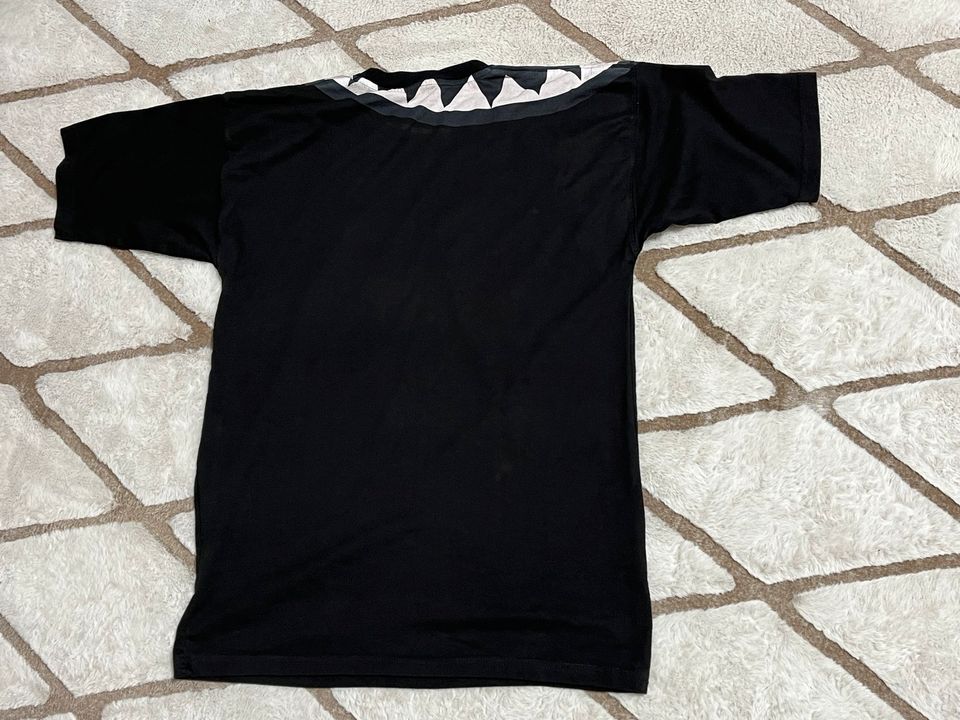 Reserviert !! Sprayground Shark T-Shirt Gr.M schwarz in Rostock