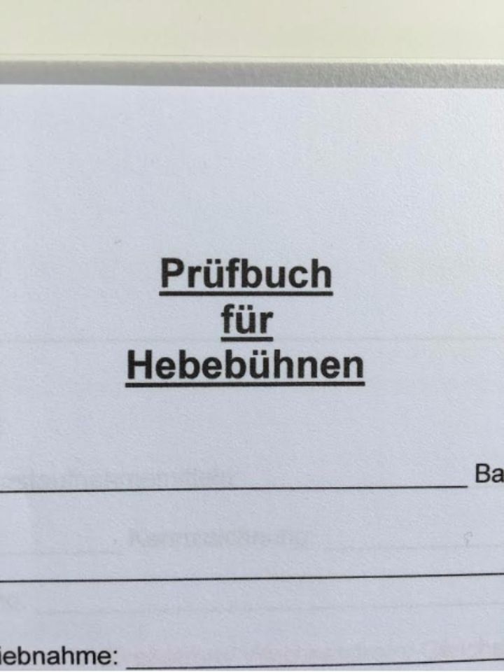 Aktion für Hobbyschrauber mit KFZ Hebebühne in Ludwigshafen