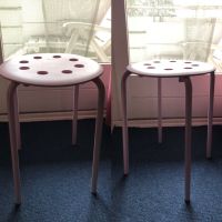 Zwei schöne Rosa Hocker Ikea Stuhl Pastell Kinderzimmer Kleinkind Kreis Pinneberg - Elmshorn Vorschau