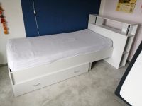 Bett 90x200 weiß mit Stauraum Schublade und Bücher regal Nordrhein-Westfalen - Enger Vorschau