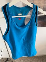 Nike 2 Teile Top plus Sport Jacke Gr.S Nordrhein-Westfalen - Hückeswagen Vorschau