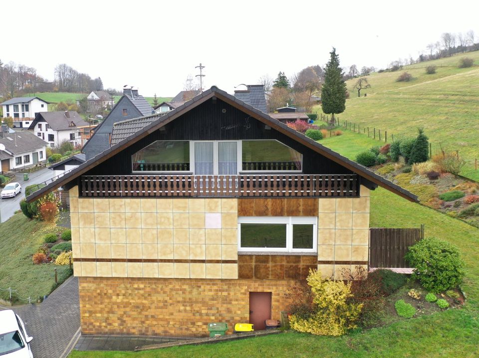 Sanierte Wohnung mit wunderschönem Ausblick in Le.-Halberbracht in Lennestadt