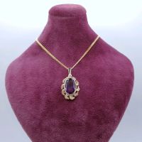 Neuwertige Gold Halskette mit Amethyst Anhänger, 333er Goldkette Berlin - Neukölln Vorschau