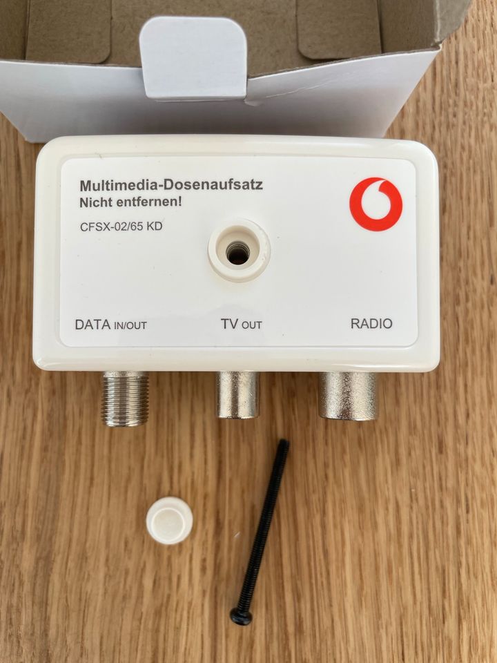 NEU/OVP Multimedia Dosenaufsatz/Adapter (2 Stück verfügbar) in Seevetal