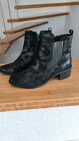 Neu Caprice Stiefeletten Gr. 7 / 40,5 schwarz Schuhe Hessen - Lich Vorschau