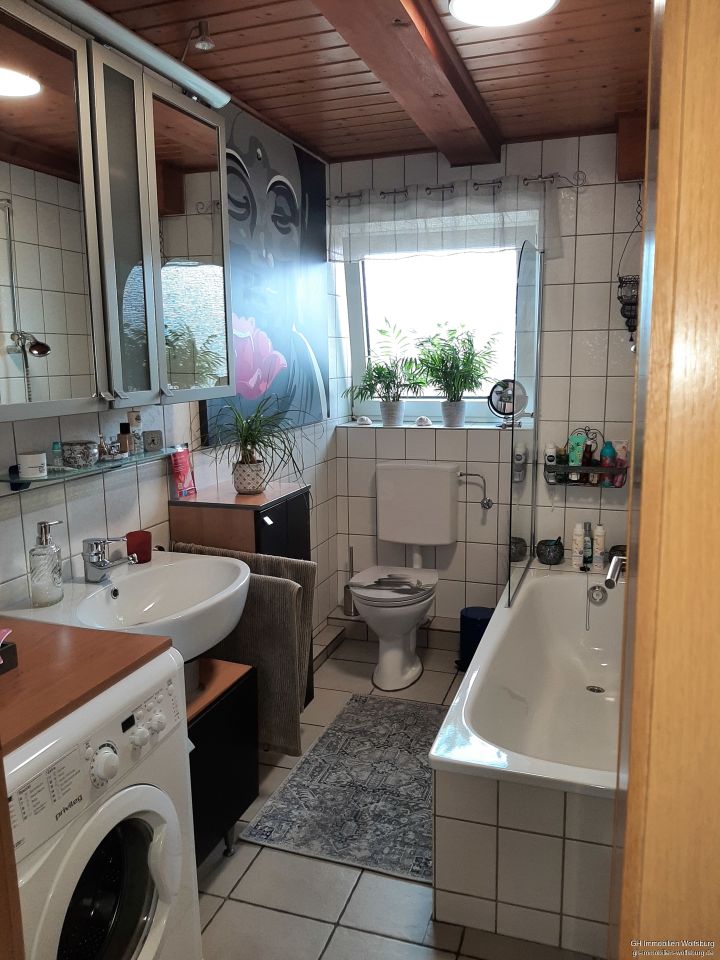 Provisonsfrei! Stadtnah! 3-Zi-Wohnung m.Balkon, einzugsbereit, gute Busanbindung Rühen/Eischott in Rühen