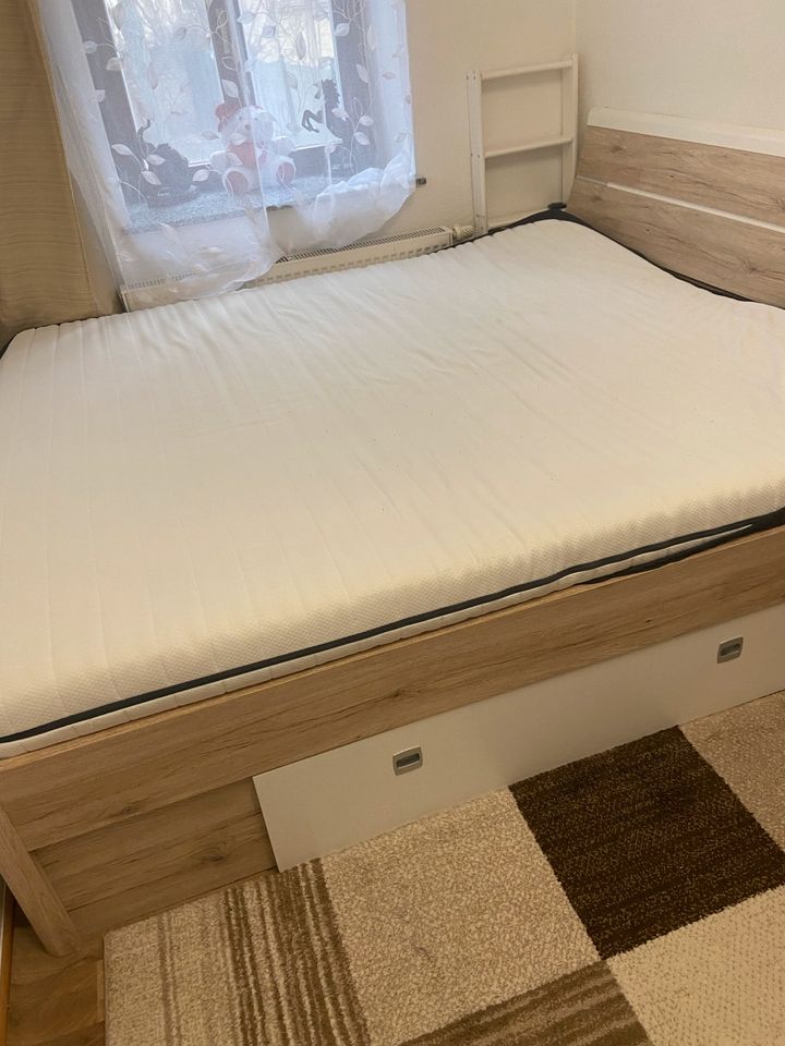 Doppel Bett in Leipzig