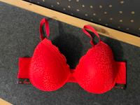 Roter Leo BH mit Spitze Gr. 80D von Janina Niedersachsen - Uelzen Vorschau