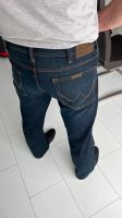 Wrangler Straight Jeans blau gr 33/32 Nordrhein-Westfalen - Bünde Vorschau