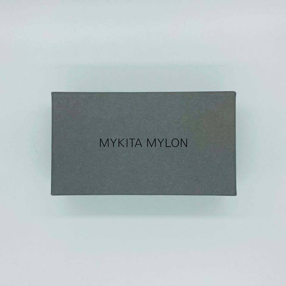 innovativ & modern - MYKITA Mylon Guava stormgrey in München