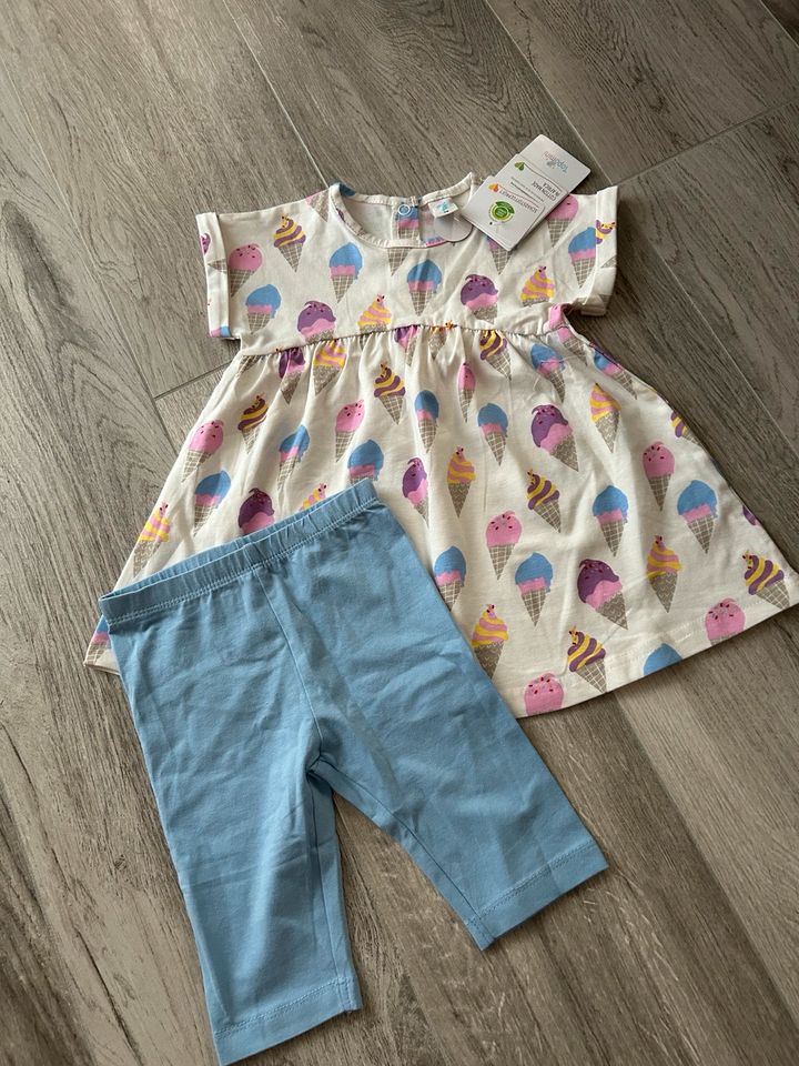 Mädchen Set(Kleid+Capri Hose ), Gr.74 NEU in Rodenberg