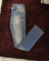 MANGO Jeans blau gerader Schnitt hellblau weiß stonewashed Baden-Württemberg - Schwieberdingen Vorschau