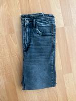 Stradivarius Jeans - Mom Slim Fit (36/S) West - Höchst Vorschau