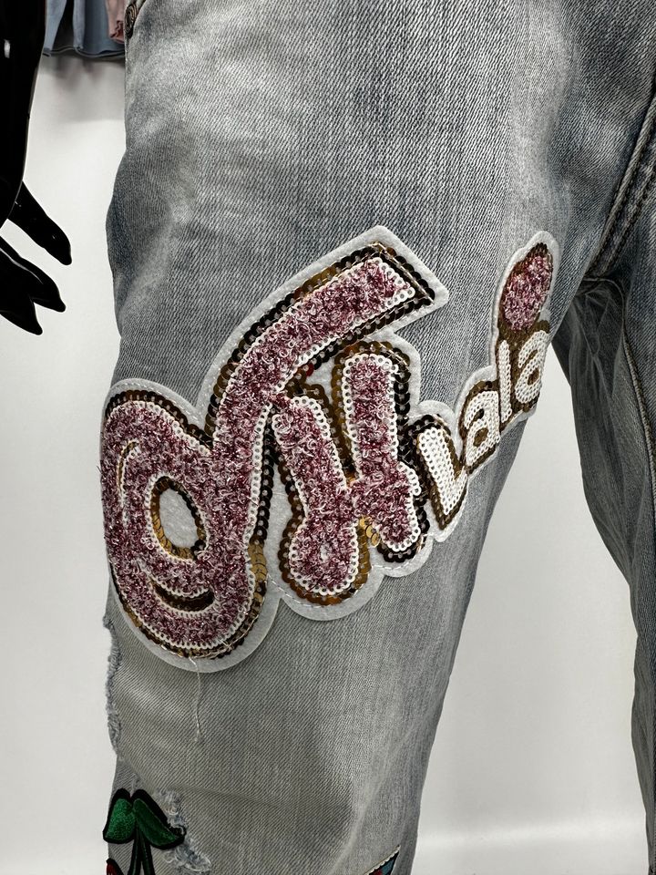 DESIGNER Jeans Hose Pop art hip Hop denim Risse Sexy Woman Marke in Mainz