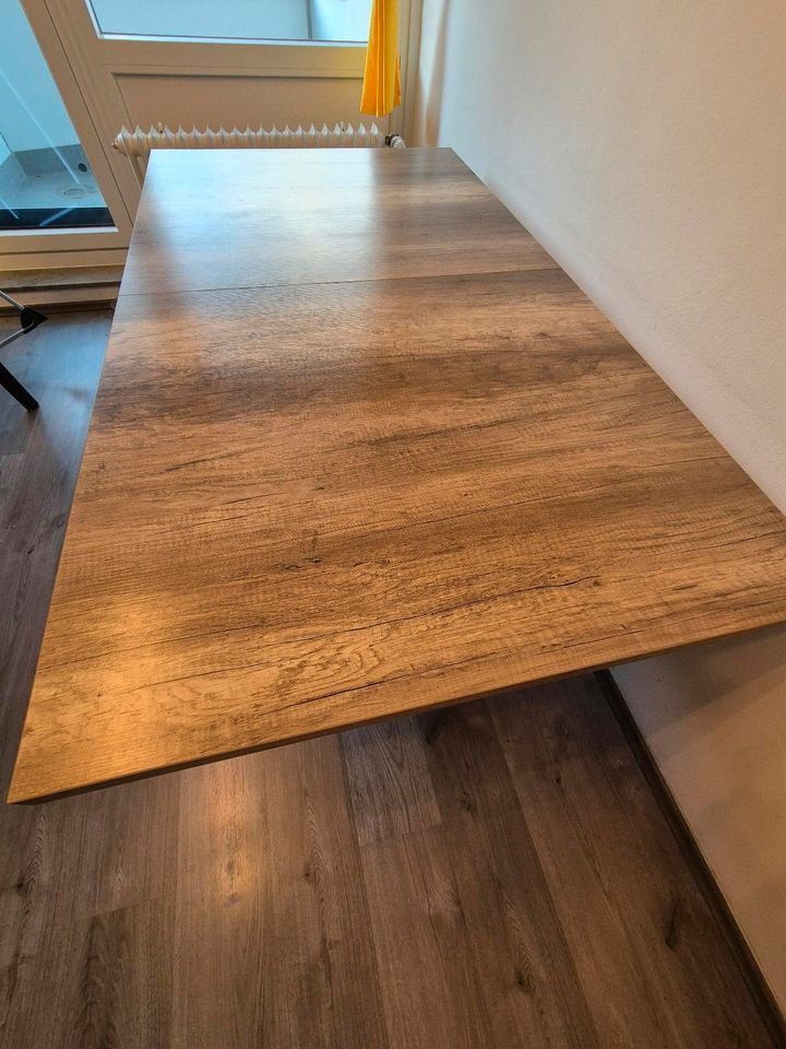 Tisch Holztisch mit 4 Stühlen ausziehbar Esstisch in Düsseldorf