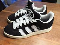 adidas campus 00s 43 1/3 schwarz 9 1/2 Jungen Teenager Turnschuhe Bayern - Obernburg Vorschau