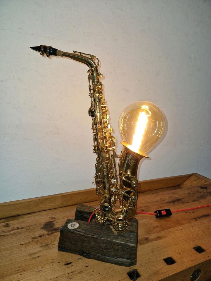 Alt / Alto Saxophon Lampe Stehlampe in Dörentrup