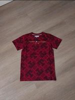 Tommy Hilfiger Jungen T-Shirt Gr. 140 Düsseldorf - Stadtmitte Vorschau