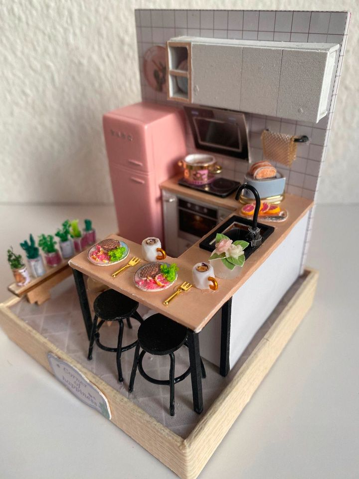 DIY Miniatur Küche "Corner of Happiness" + Licht fertig gestaltet in Kaiserslautern