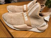 Uni  Sneaker für Damen und Herren Größe 39 Nordrhein-Westfalen - Hückelhoven Vorschau