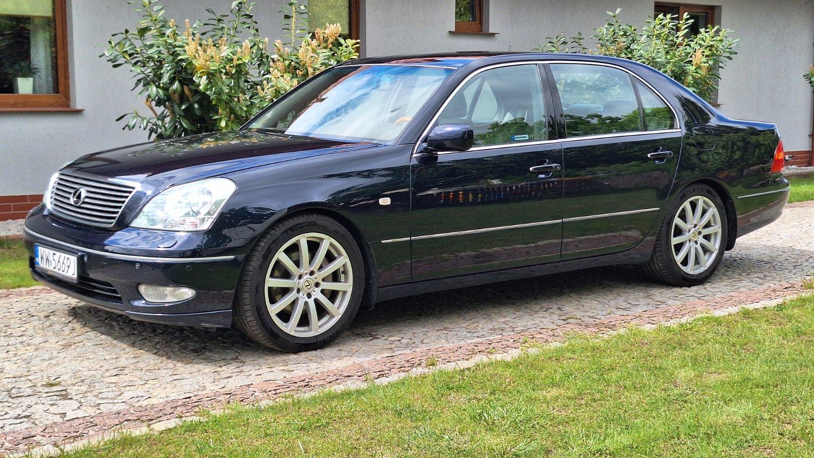 Abbildung des Autos Lexus LS430