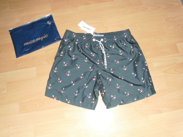 Swimshorts von Maamgic, blau mit Motiv, Gr. L mit Etikett in Bad Harzburg