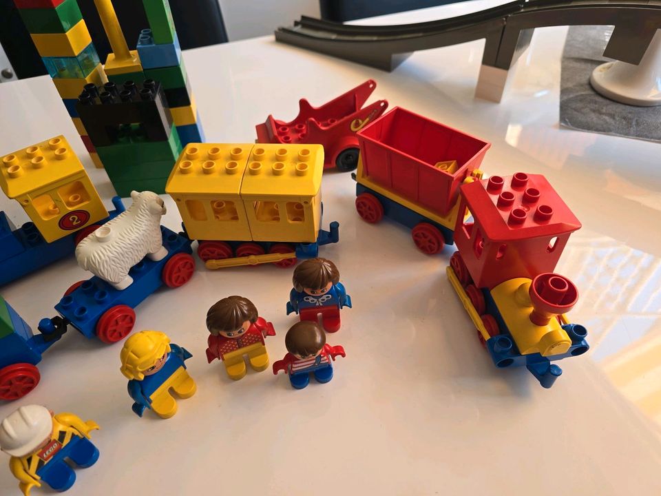 Lego Duplo XXL Eisenbahn Konvolut in Geesthacht