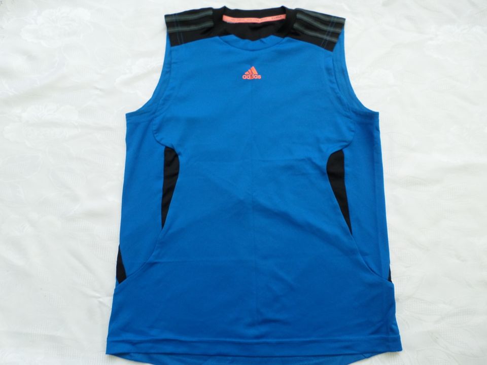 Sportshirt Gr. 164 - Adidas in Hosena