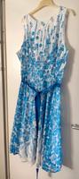 Blau Weißes Kleid mit Blümchen und Bolero daszu Düsseldorf - Rath Vorschau